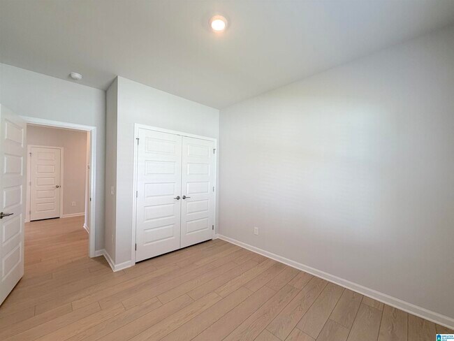 Building Photo - 234 Granby Ln