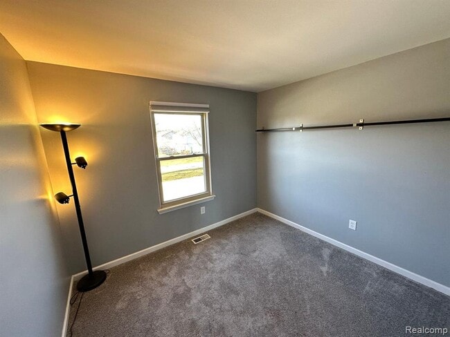 Building Photo - 23260 Cranbrooke Dr
