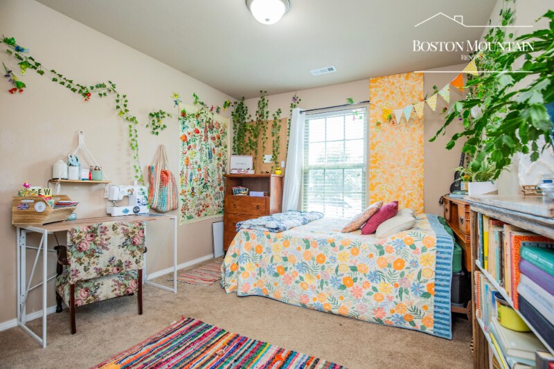 Building Photo - 1121 Apollo Dr