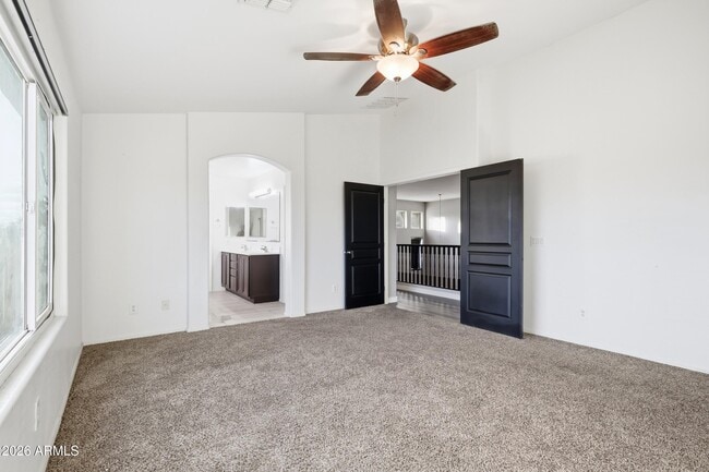 Building Photo - 1537 E Bowman Dr