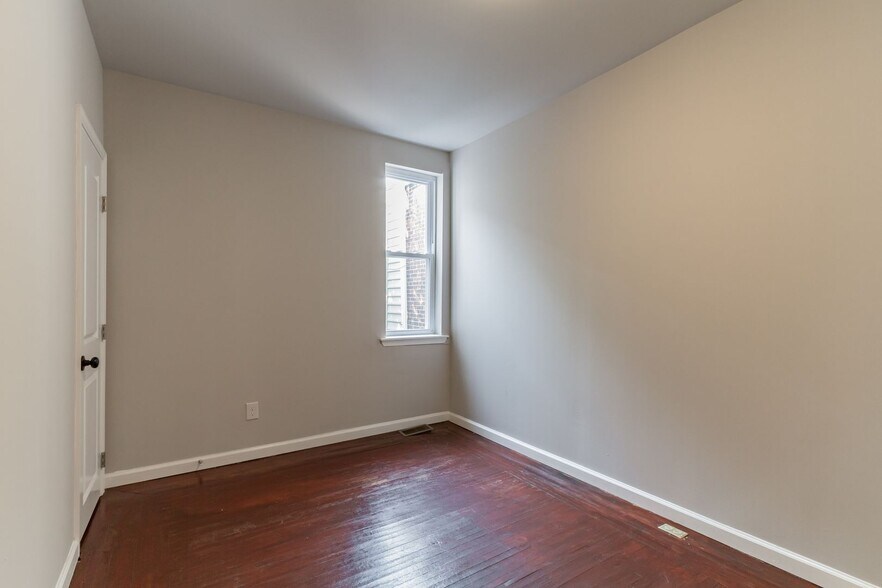 Building Photo - 5628 Broomall St