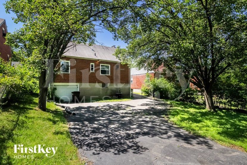 Building Photo - 5256 Ponce Ln