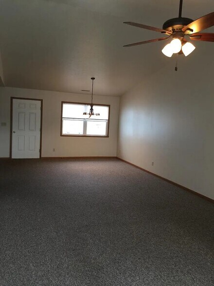Building Photo - 7342 Wallingford Way