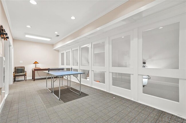 Building Photo - 27404 Plantation Dr NE