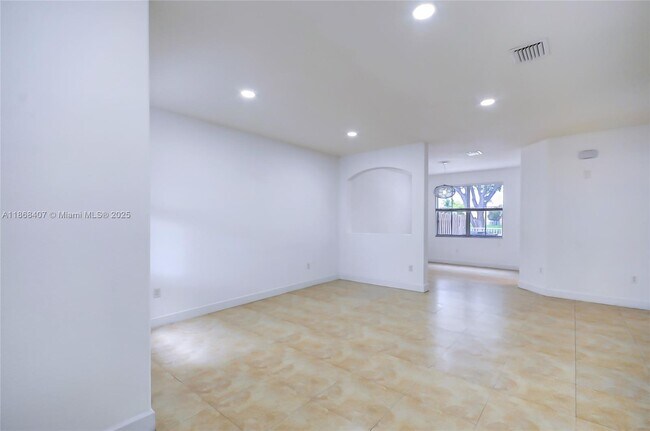 Building Photo - 8631 NW 110th Ave