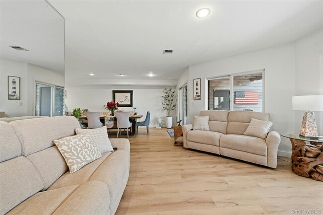 Building Photo - 508 Fox Hill Dr