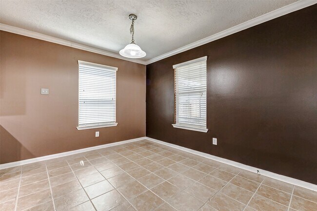 Building Photo - 11018 Avon Brook Ln