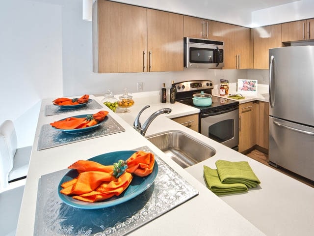 Interior Photo - z-062526-The Noble Apartments