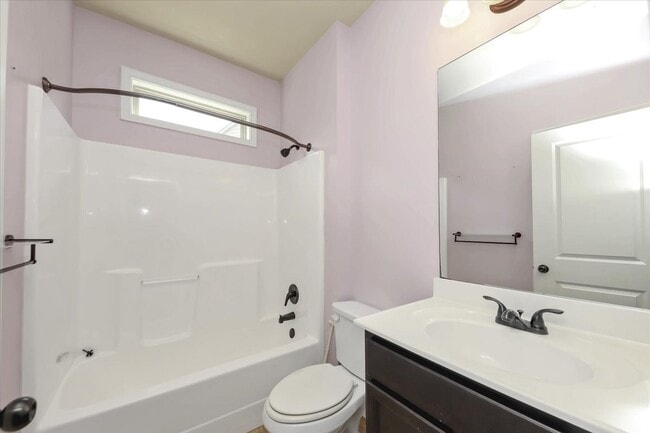 Building Photo - 6059 Cove Park Dr