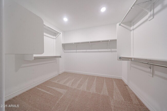 Building Photo - 14807 W Cottontail Ln