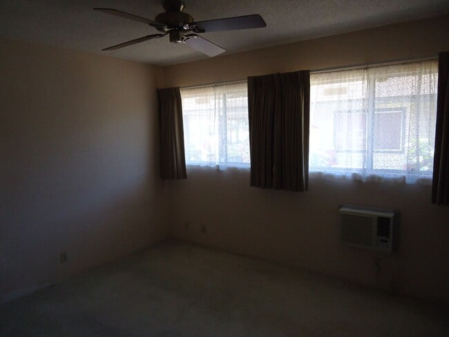 Building Photo - Clean 3 Bedroom, 2 Bath, 2 Car Garage Home in Village with views!!!
