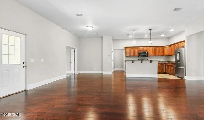 Building Photo - 102 Pura Vida Ct