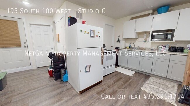 Building Photo - 195 S 100 W