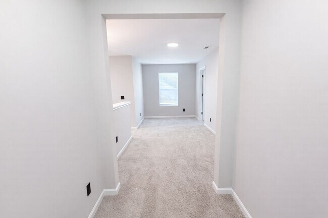 Building Photo - 12881 Clydesdale Dr