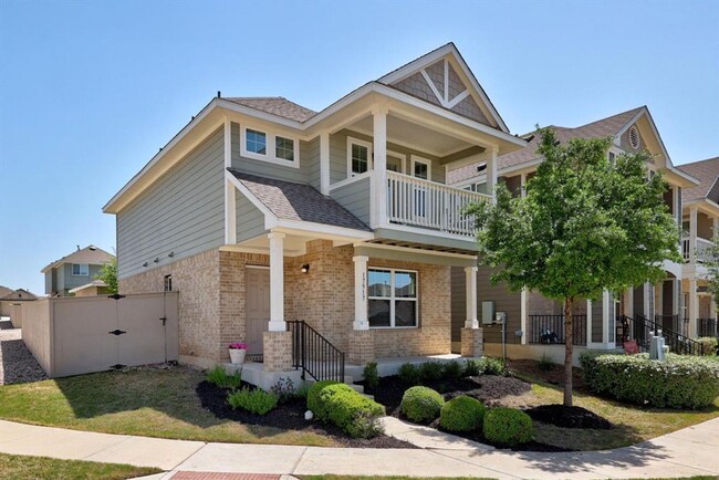 Building Photo - Sorrento Free Standing Home/Condominium - ...