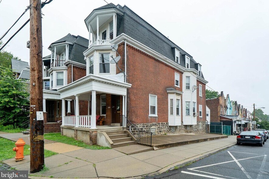 Building Photo - 4541 Pulaski ave