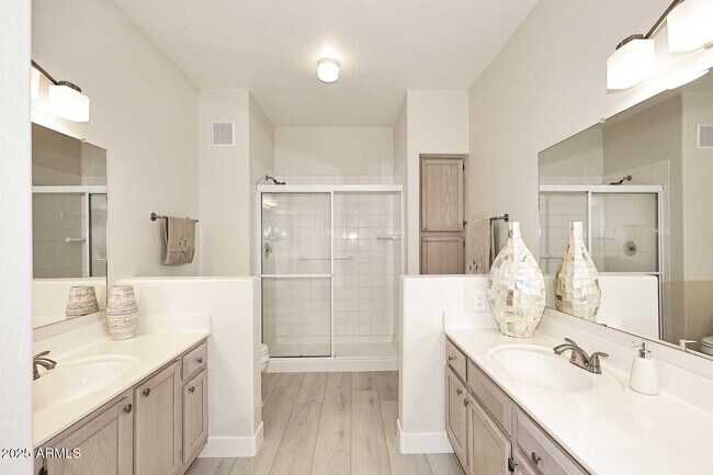 Building Photo - 15050 N Thompson Peak Pkwy