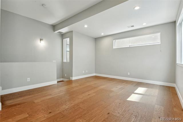 Building Photo - 2920 W 26th Ave