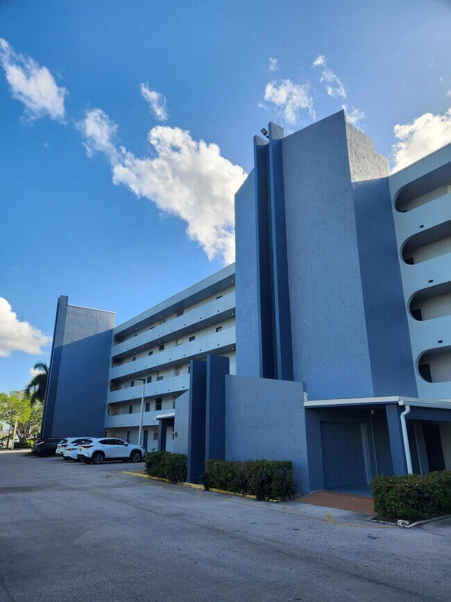 Building Photo - 5301 NW 2nd Ave