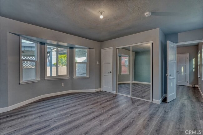 Building Photo - 127 S Townsend Ave