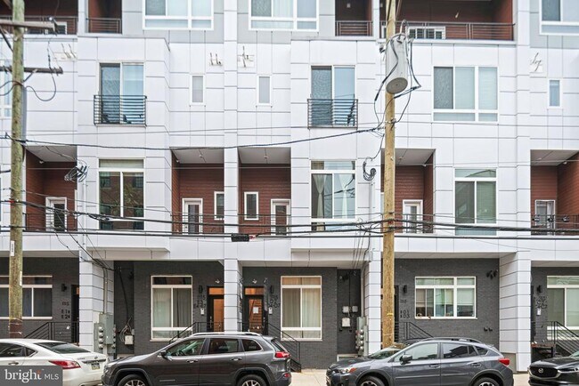 Building Photo - 1115 N American St