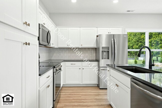 Building Photo - 1030 S Wayne St
