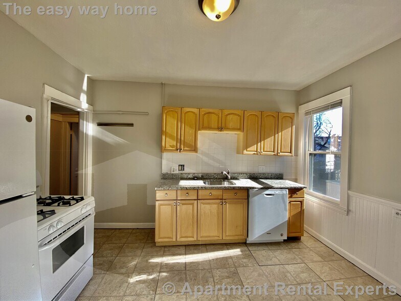 Building Photo - 36 North Beacon St