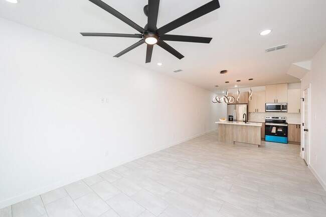 Building Photo - 8218 Casa Verde Rd