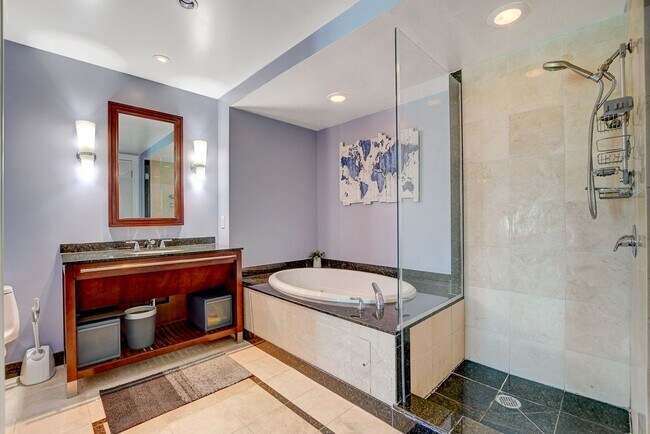 Building Photo - Sky Las Vegas 1205- Stunning Fully Furnish...