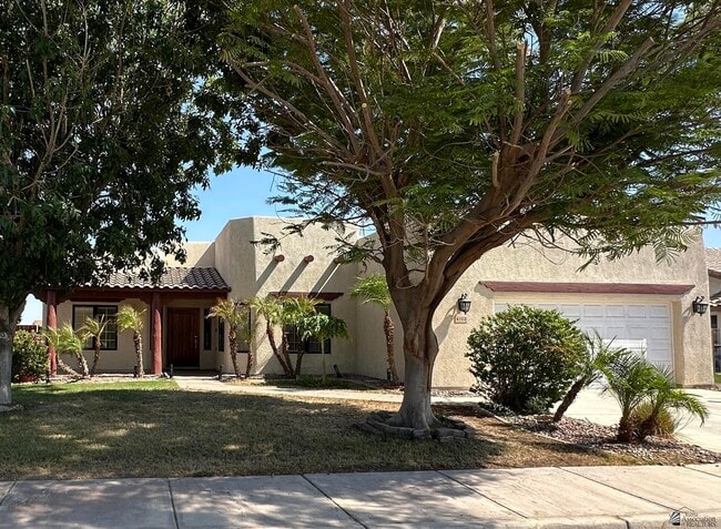 Primary Photo - 4722 W 28th Pl
