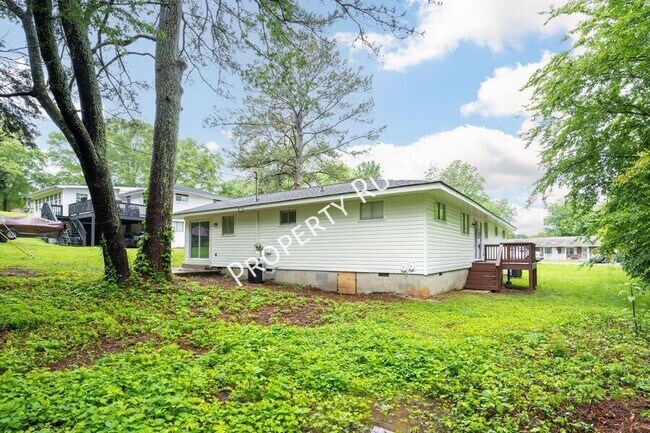 Building Photo - 7736 Holiday Hills Cir