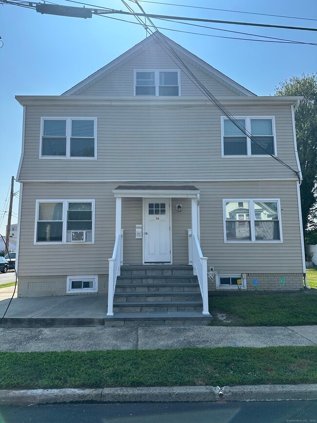 Primary Photo - 36 East Ave