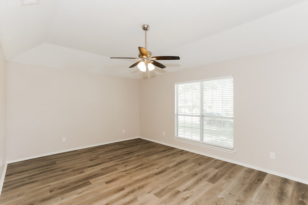 Building Photo - 912 Eagle Dr