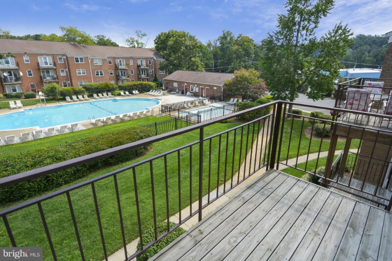 Building Photo - 9485 Fairfax Blvd