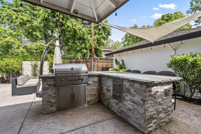 Building Photo - 1344 Camino Ramon