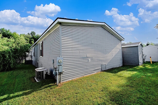 Building Photo - 356 Burr Oak Ln