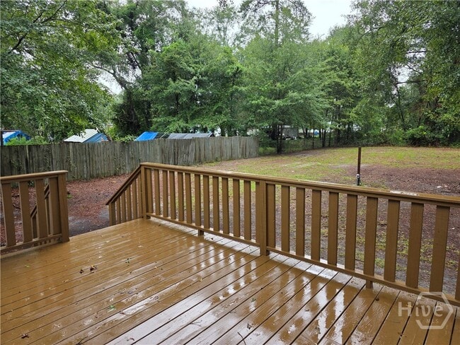 Building Photo - 311 Mockingbird Dr