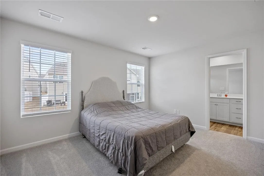 Building Photo - 559 Brasstown Ct