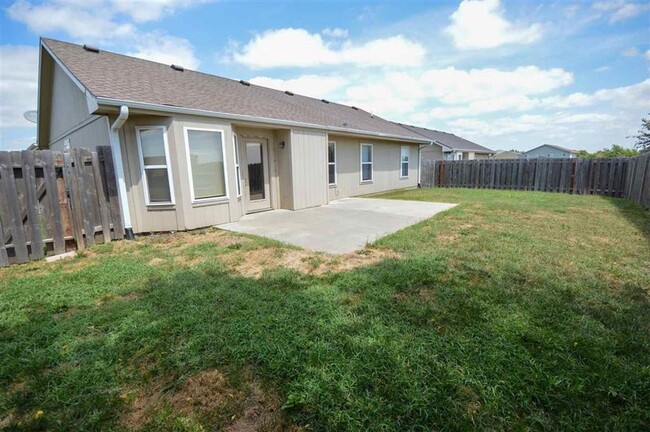 Building Photo - Beautiful Home, Great Location!