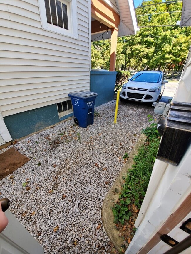 Building Photo - 1502 Geddes Ave