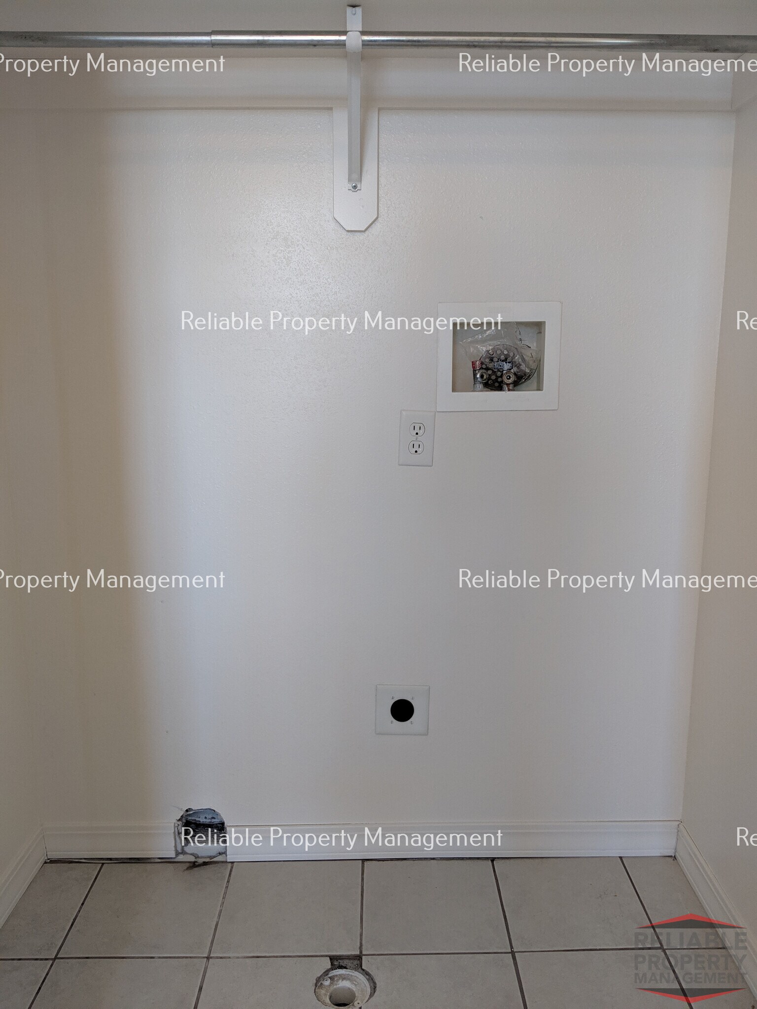 Building Photo - 685 John Adams Pky