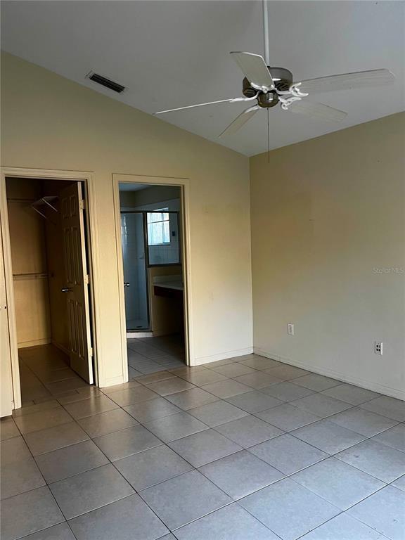 Building Photo - 12910 Lake Vista Dr