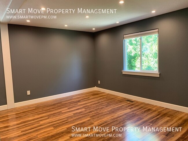 Building Photo - 4184 E Granger Dr