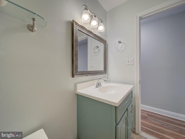 Building Photo - 8606 London Ct