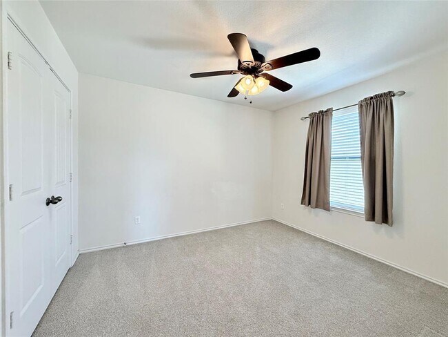 Building Photo - 2117 Townsman Trail