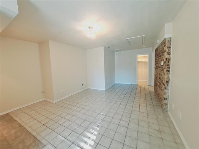 Building Photo - 1005 Harness Ln