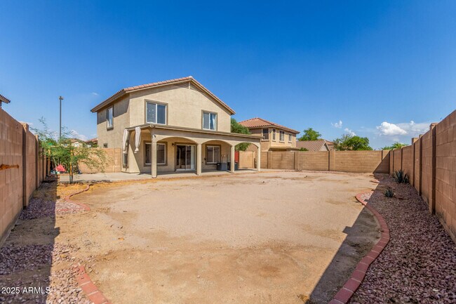 Building Photo - 74 N 224th Ave