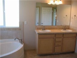 Building Photo - Fabulous 3 bed home in sought after Rock Creek Meadows!