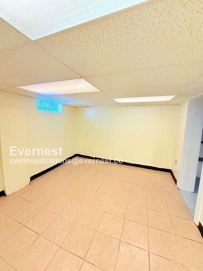 Building Photo - DEARBORN RENTAL: Single-Family Home with D...