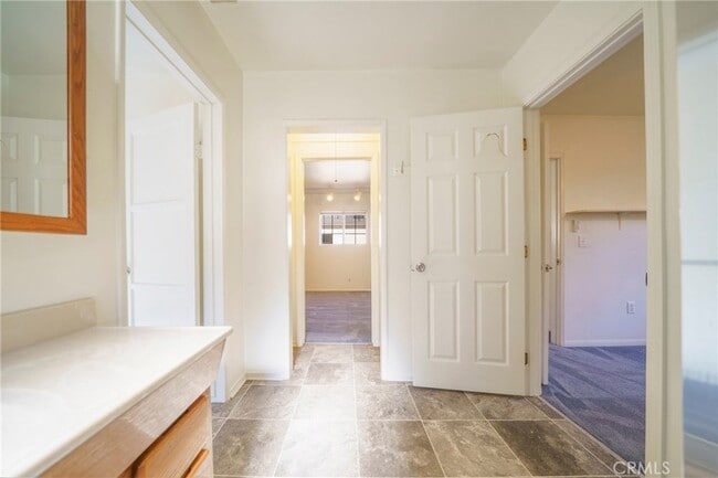 Building Photo - 5446 Columbus Ave